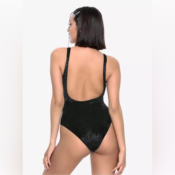 Hot Topic Black Crushed Velvet One Piece Swimsuit Bathing Suit Deep V-Neck Goth - Picture 3 of 13